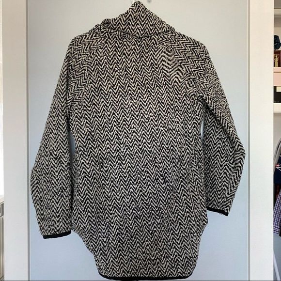 Papillon cocoon wrap thick warm sweater size small - Picture 3 of 4